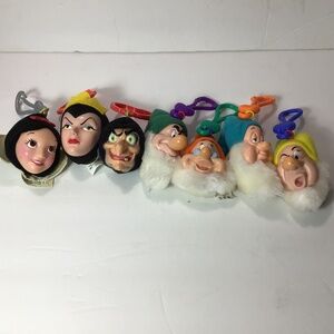 SNOW WHITE THE WITCH AND FOUR OF HE SEVEN DWARVES WITH CLIPS